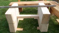 Aufbau der Auflagerblöcke und Strebe für Tisch 03 - Gartengarnitur von Siegfried Kümmel