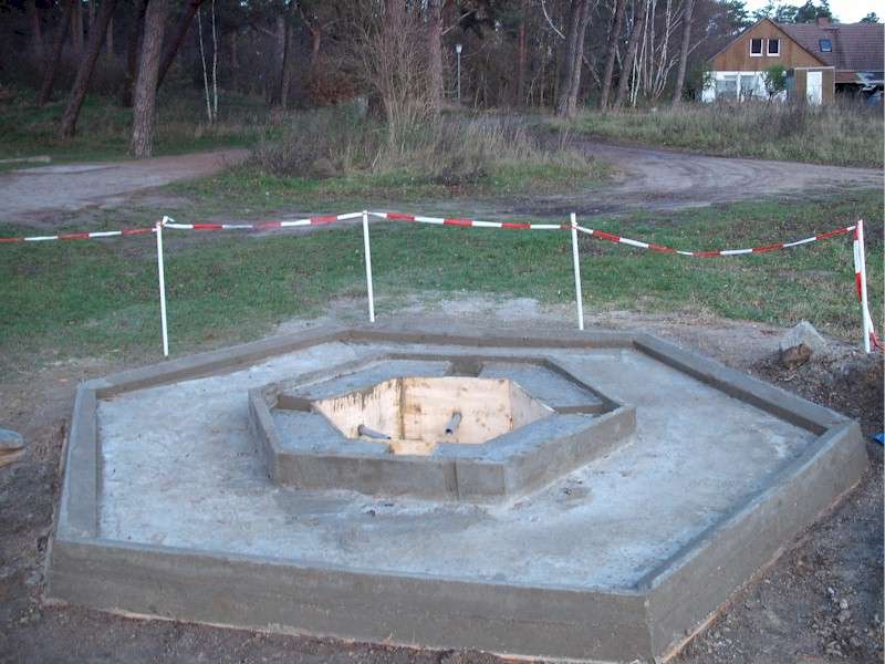 Der untere Teller des Brunnen der Weisheit ist ausgeschalt - 01.  Klick auf das Bild und es geht zurück auf die Ausgangsseite.