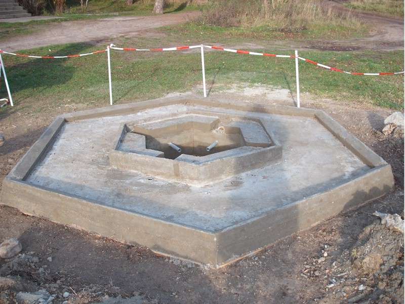 Der untere Teller des Brunnen der Weisheit ist ausgeschalt - 03.  Klick auf das Bild und es geht zurück auf die Ausgangsseite.