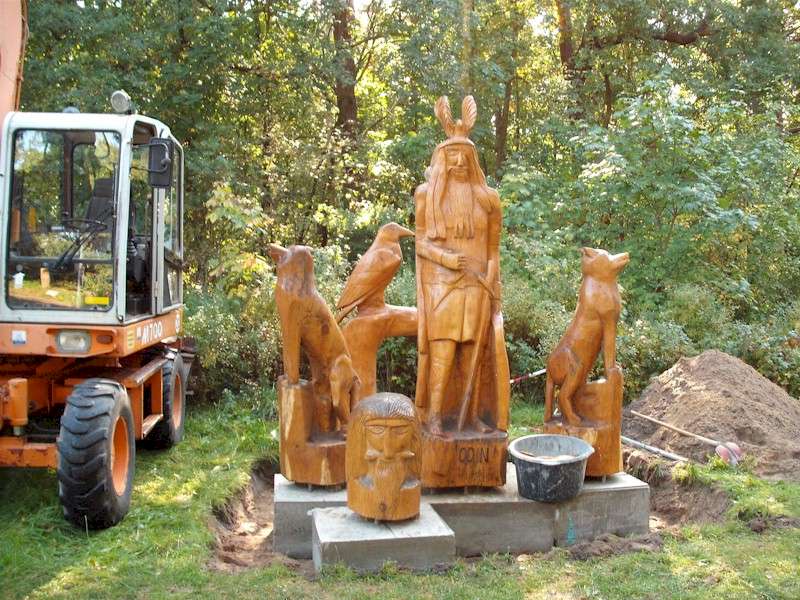 Hugin steht am neuen Standort in Dierhagen-Strand